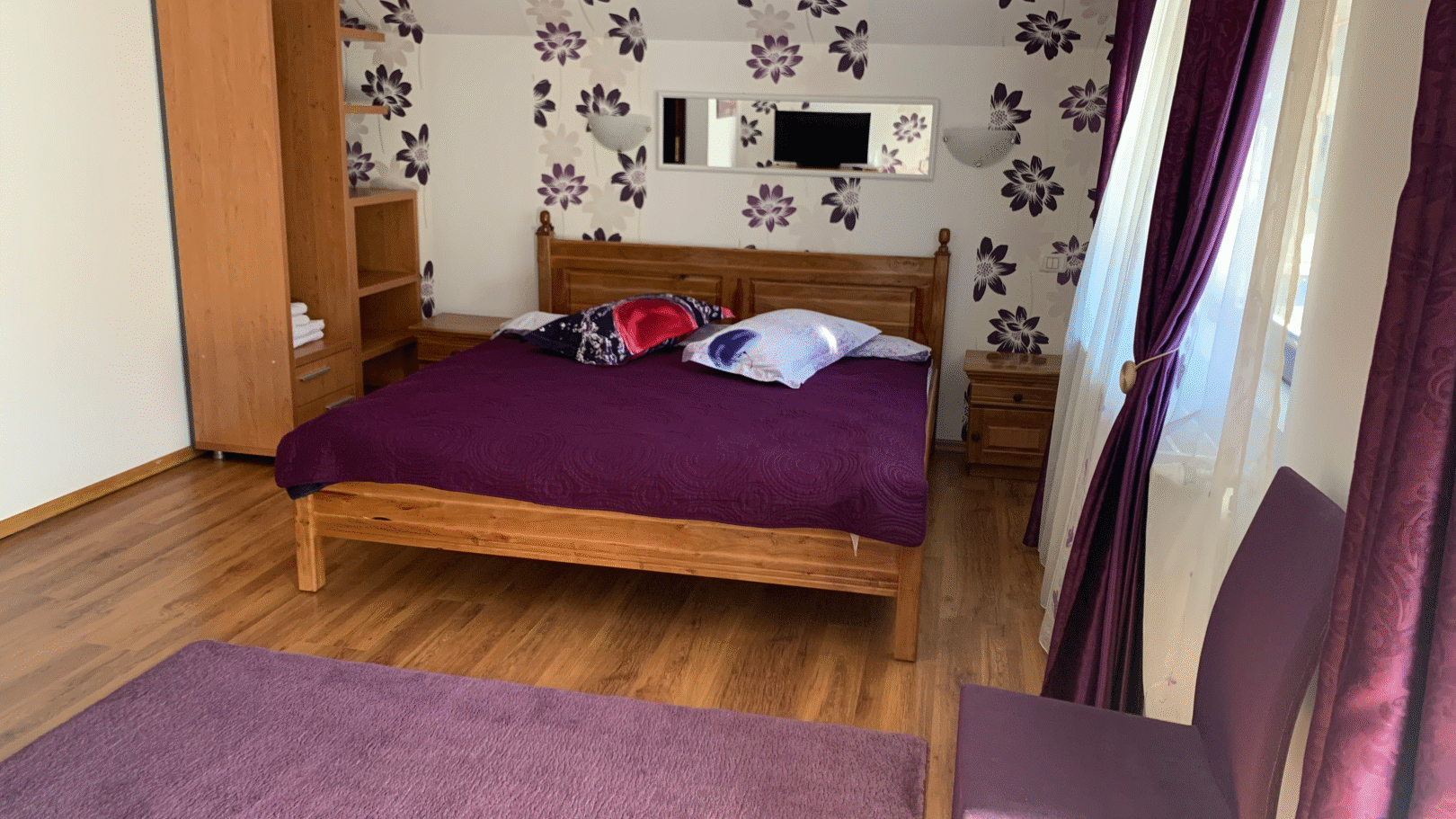 Cameră matrimonială la etaj